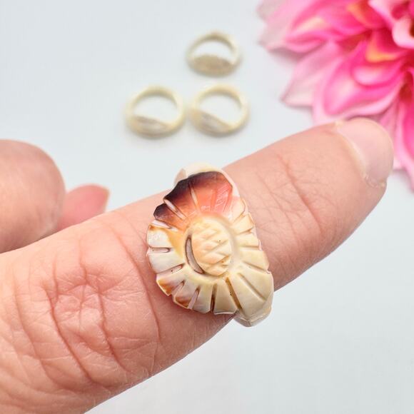 Carved Mother Of Pearl MOP Ring Lot Beachy Tropical Vacation Beach Wedding 4 Pcs - Picture 6 of 13